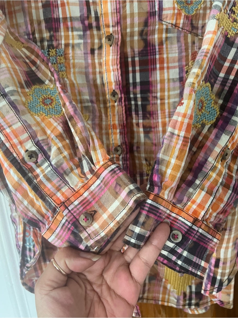 Size Large. Anthropologie Pilcro Plaid Crafted Buttondown. EUC - Picture 6 of 9